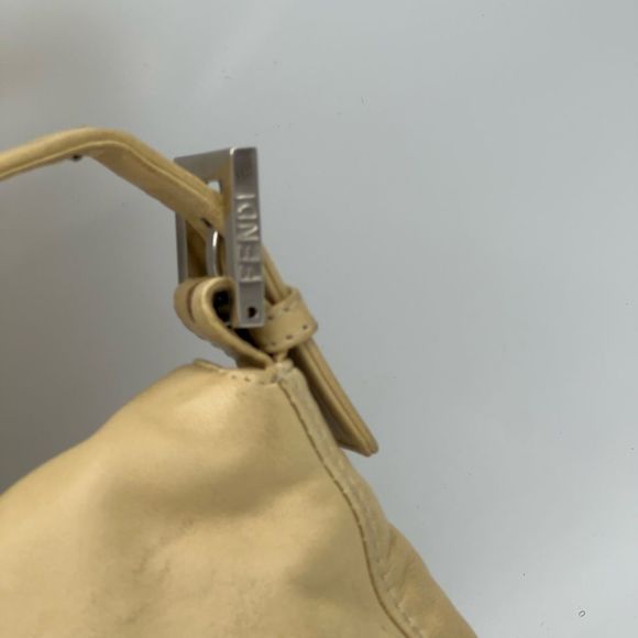 Fendi Leather Baguette - Picture 5 of 9